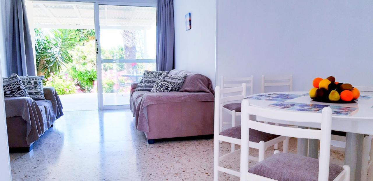 Coral Bay Suite Cyprus Exteriör bild